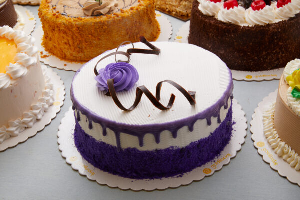 Find out the best quality Ube Cake in Goldilocks USA.